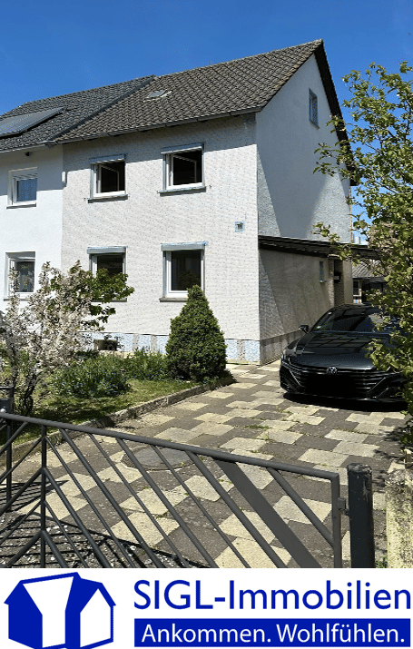 Charmante Doppelhaushälfte mit großem Entwicklungspotenzial, 88400 Biberach an der Riß