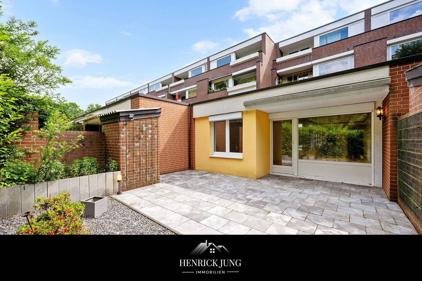 Charmante 4-Zimmer-Wohnung mit Atrium & Garten in Poppenbüttel, 22399 Hamburg (Wandsbek Hummelsbüttel Lemsahl-Mellingstedt Poppenbüttel)