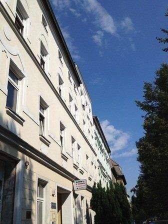 Wohnen in gemütlicher 3-Raum Dachgeschoss-Wohnung mit Einbauküche., 39112 Magdeburg (Leipziger Str. Sudenburg)