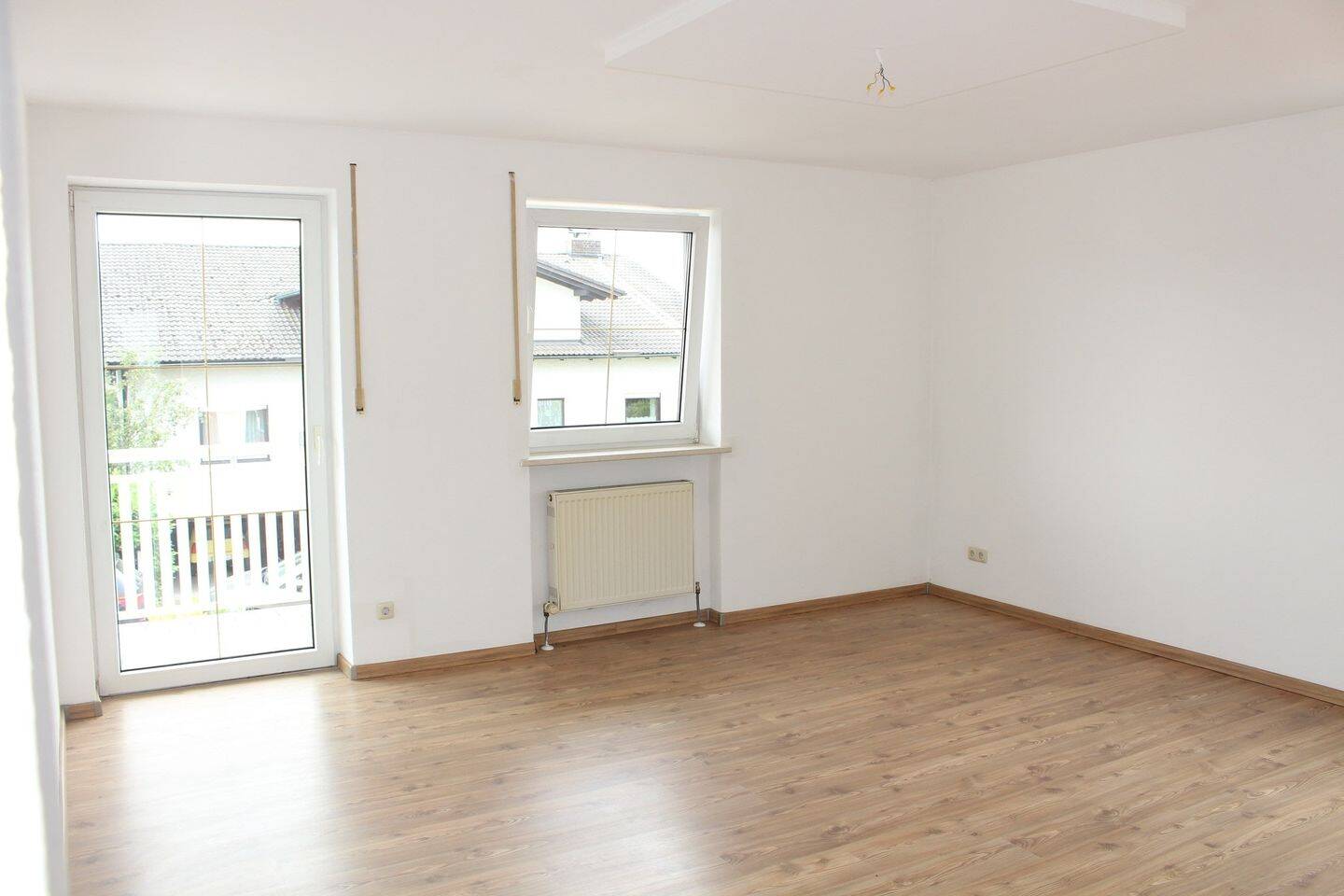 Behagliche 3-Zimmer-Wohnung in ruhiger Siedlungslage von Altenmarkt, 94486 Osterhofen
