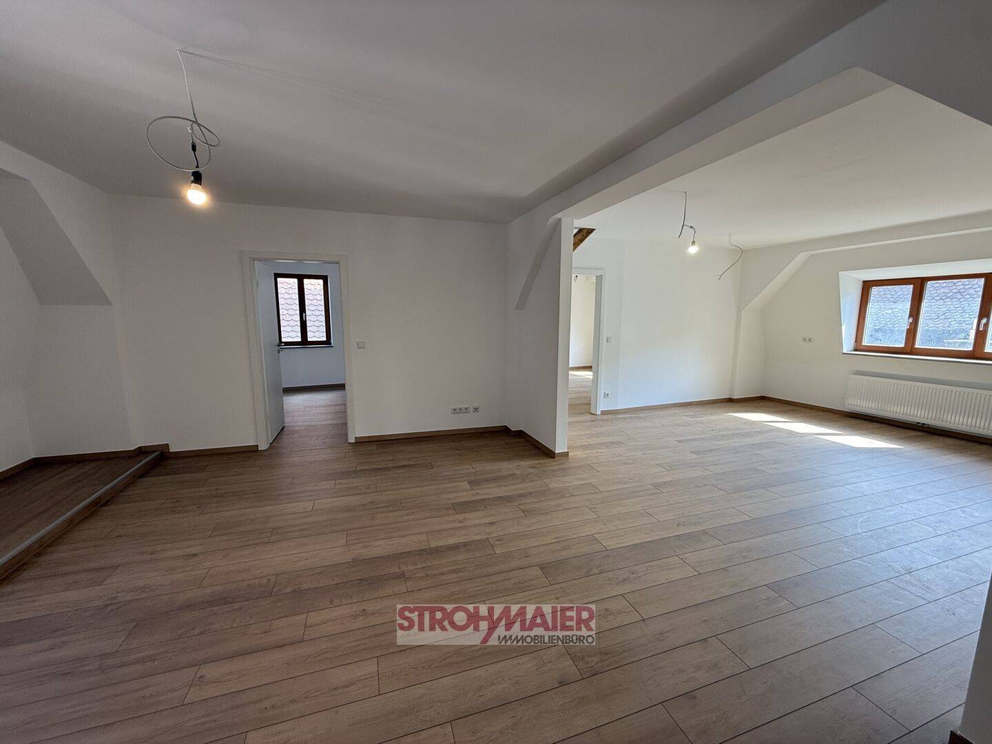 Erstbezug nach Kernsanierung! Offen geschnittene 4-Zimmer-Wohnung im Zentrum Hersbrucks, 91217 Hersbruck