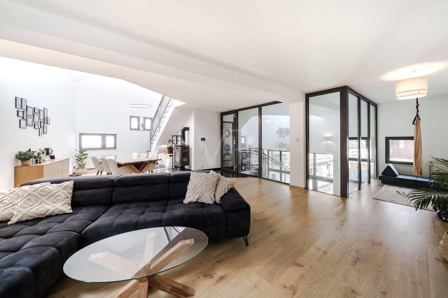 Moderne Architektur trifft Fachwerk – Wohnkomfort und viel Platz im alten Ortskern von Eschbach, 61250 Usingen