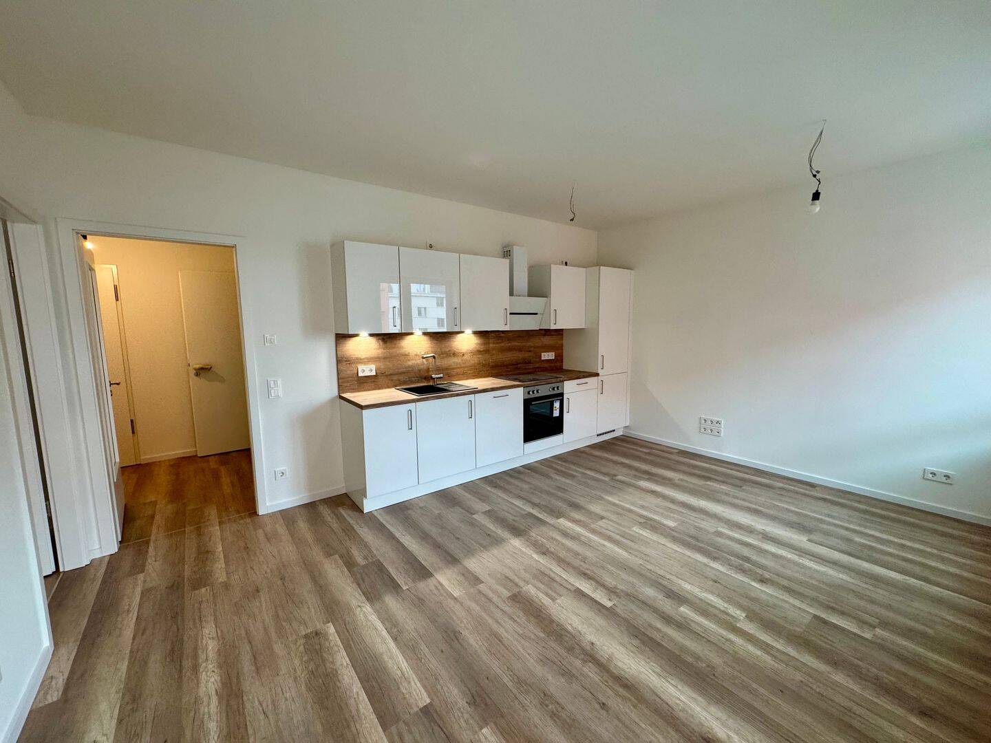Atemberaubende Neubau 2 Zimmer Wohnung mit Wasserblick, 13585 Berlin (Spandau Falkenhagener Feld Hakenfelde)
