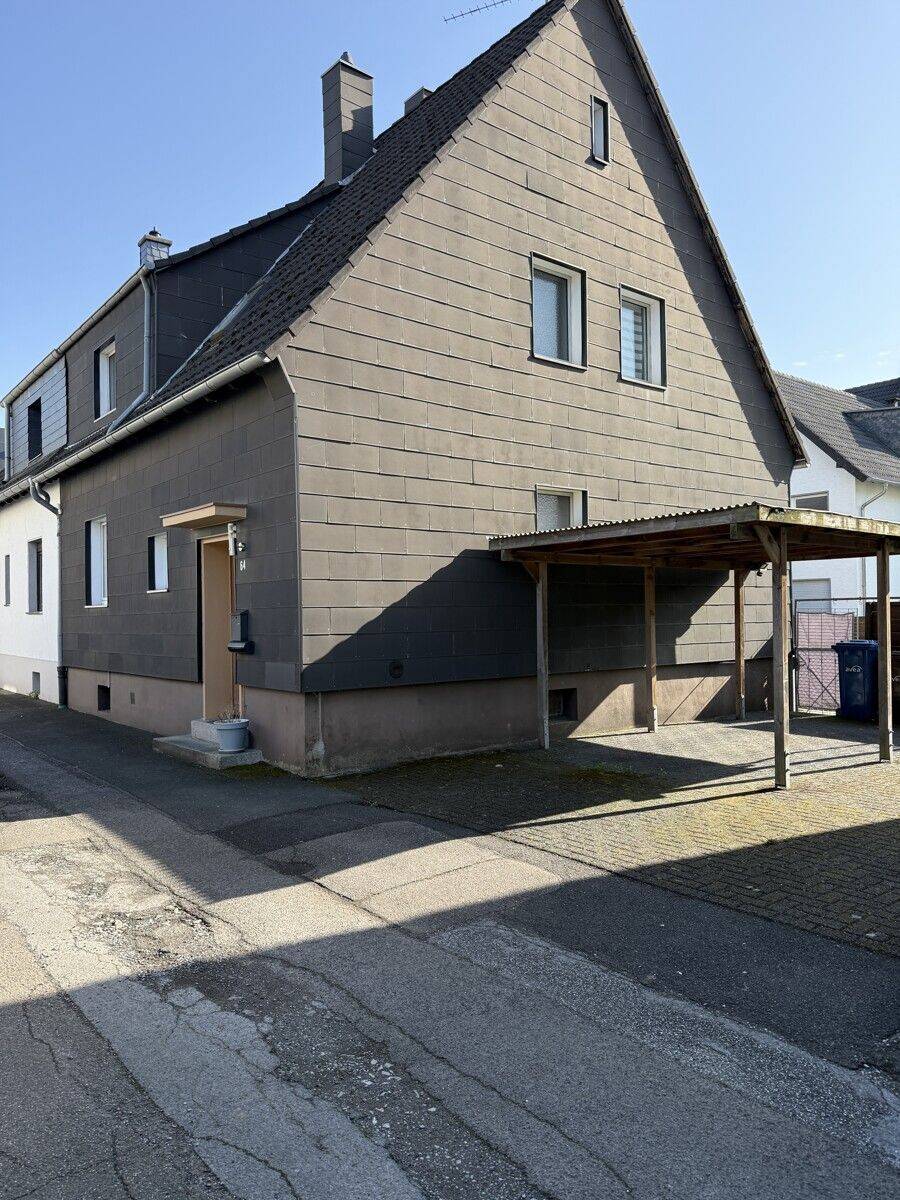 Charmantes Einfamilienhaus in Leverkusen, 51381 Leverkusen (Bergisch Neukirchen Lützenkirchen Quettingen)