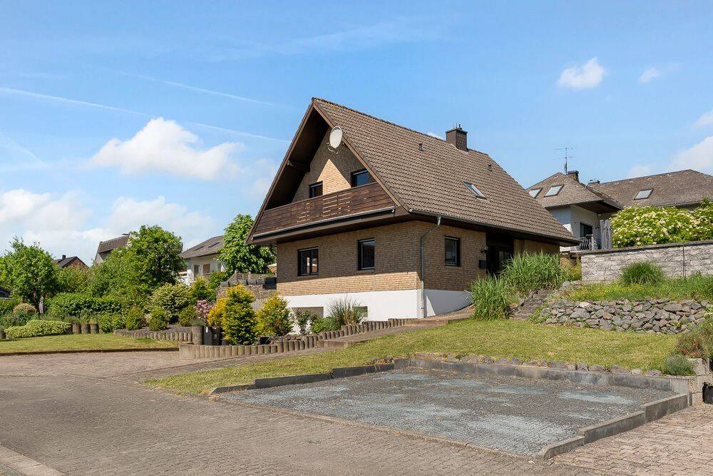 Attraktives Einfamilienhaus in ruhiger Lage – Faid an der Mosel, 56814 Faid