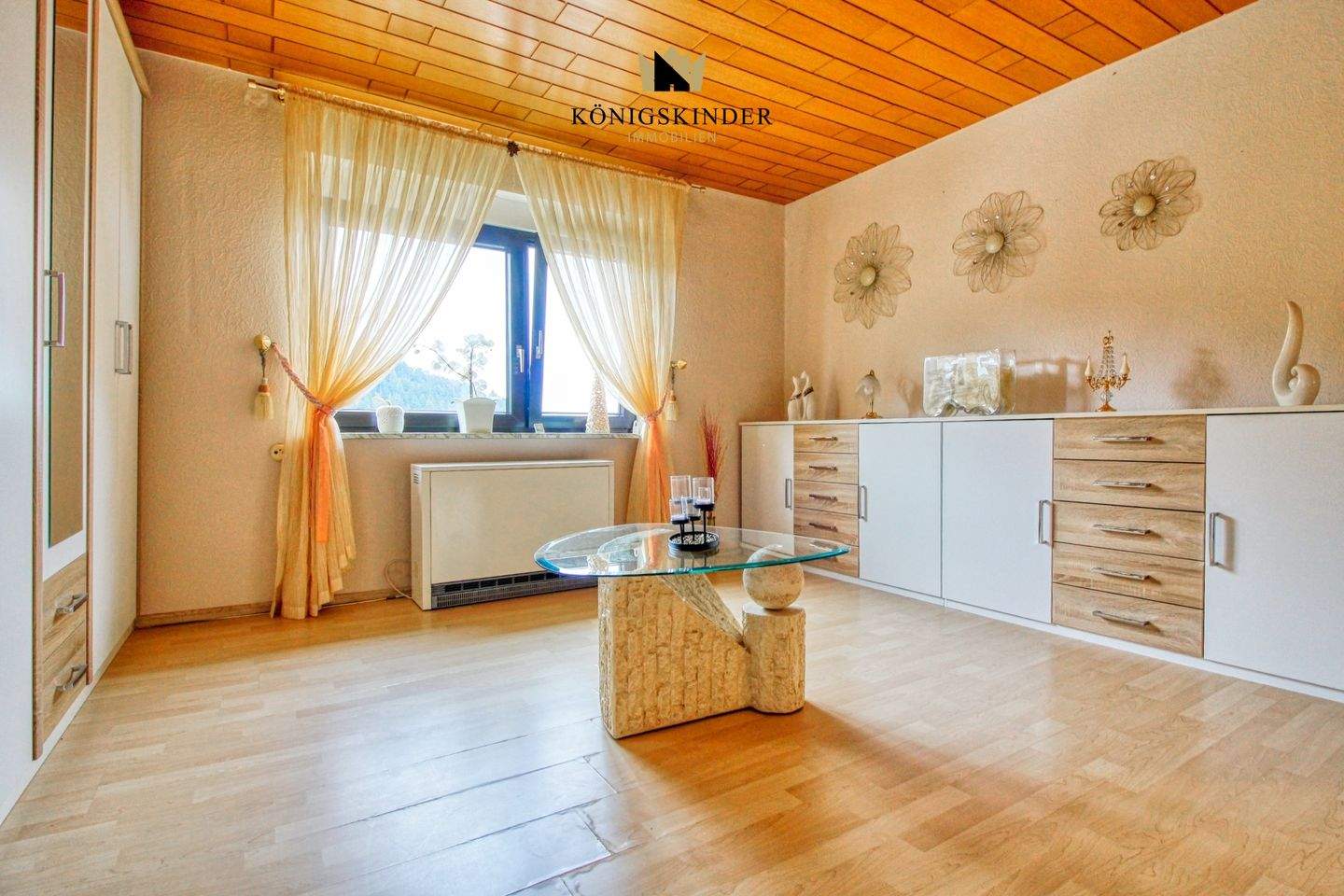 Attraktive 4-Zimmer-Wohnung in einem gepflegten Zweifamilienhaus, 76593 Gernsbach