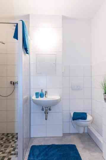 Auf gute Nachbarschaft: ansprechende 2-Zimmer-Wohnung mit Balkon sucht Nachmieter*in!, 1257 Dresden (Großzschachwitz Leuben Lockwitz Niedersedlitz)