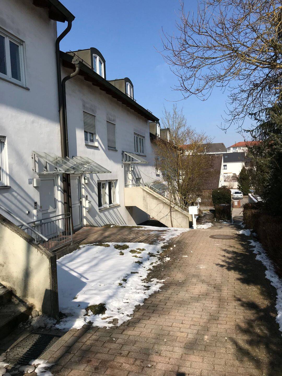 Uni-nahe Traumwohnung mit Terrasse, 93051 Regensburg (Galgenberg Großprüfening-Dechbetten-Königswiesen Kumpfmühl-Ziegetsdorf-Neuprüll)