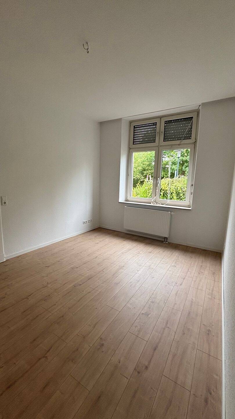 Frisch renovierte helle 58 m² Erdgeschosswohnung am Obergplatz in Krefeld – Ideal für Singles oder Paare, 47804 Krefeld