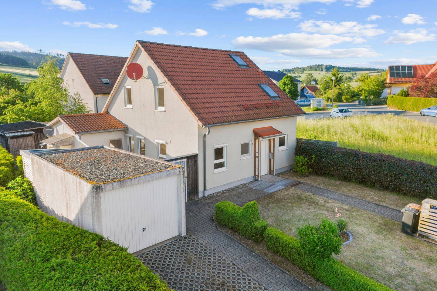 Charmante Doppelhaushälfte mit ländlichem Flair in ruhiger Lage von Guttenberg, 95358 Guttenberg