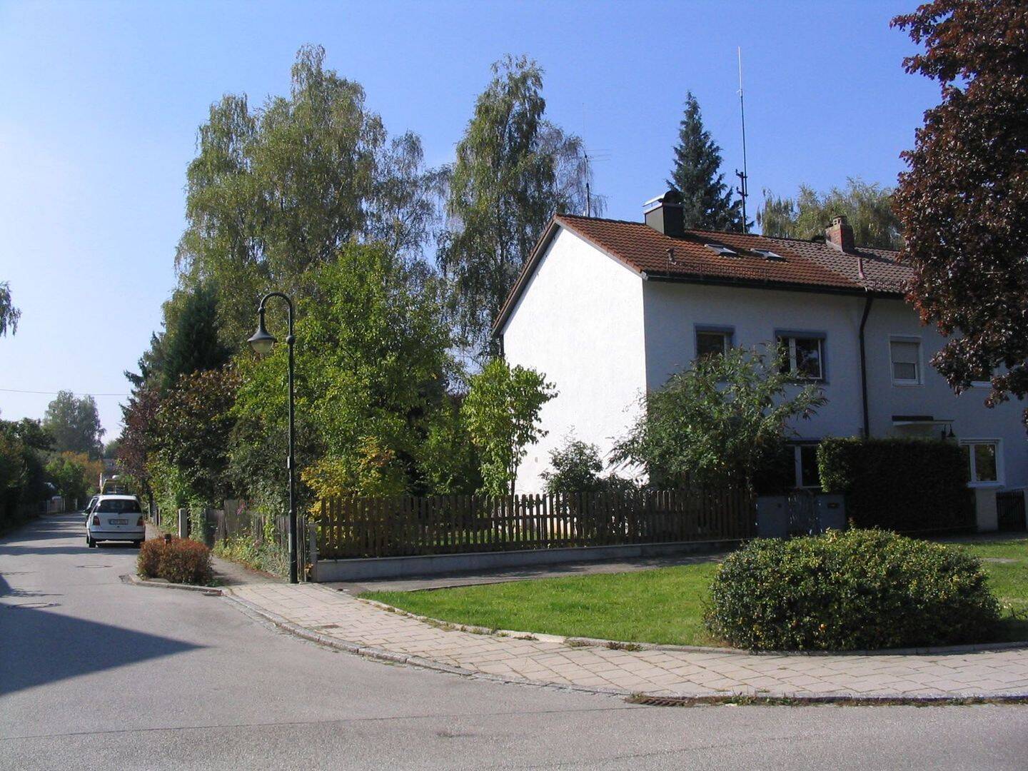 Reiheneckhaus auf sonnigem Grundstück mit großem grünem Garten Erbpacht – provisionsfrei direkt vom Eigentümer, 85521 Hohenbrunn