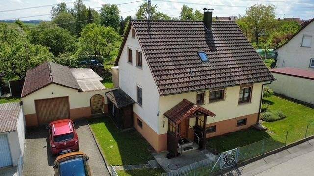 Gepflegtes Einfamilienhaus mit sonnigem Grundstück in Winterlingen, 72474 Winterlingen