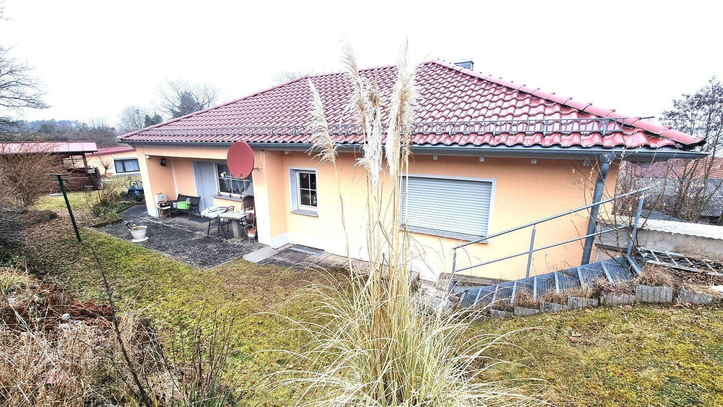 Bungalow – Traumhaftes Wohnen auf einer Ebene, 96160 Geiselwind