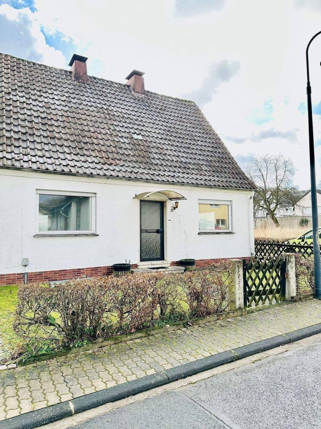 WITTLICH !!! Zur Weilersiedlung !!! Sanierungsobjekt !!!, 54516 Wittlich
