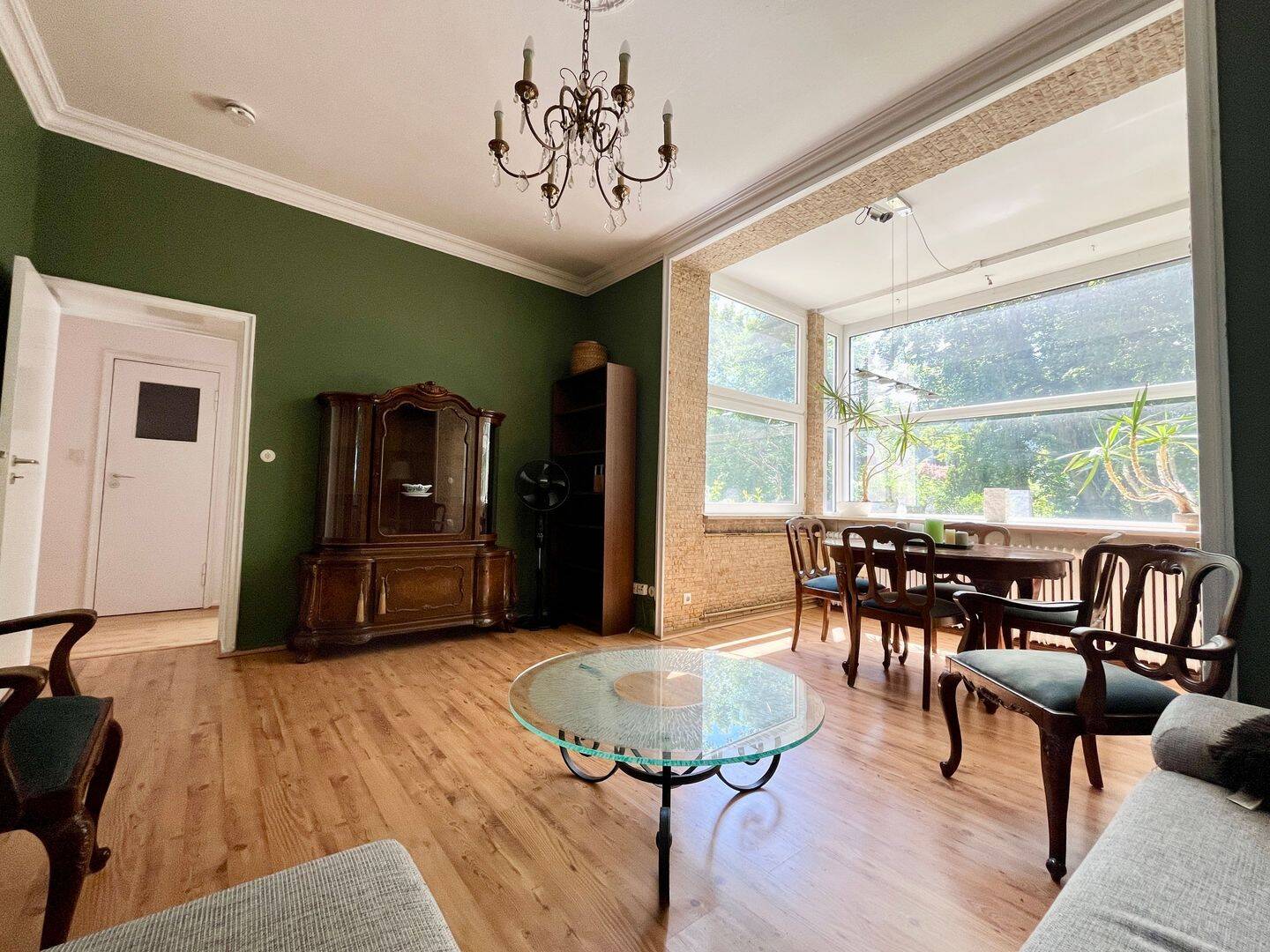 Charmante 4-Zimmer-Altbauwohnung mit Blick ins Grüne in begehrter Lage direkt am Halensee, 10711 Berlin (Charlottenburg-Wilmersdorf Charlottenburg Grunewald Halensee Wilmersdorf)