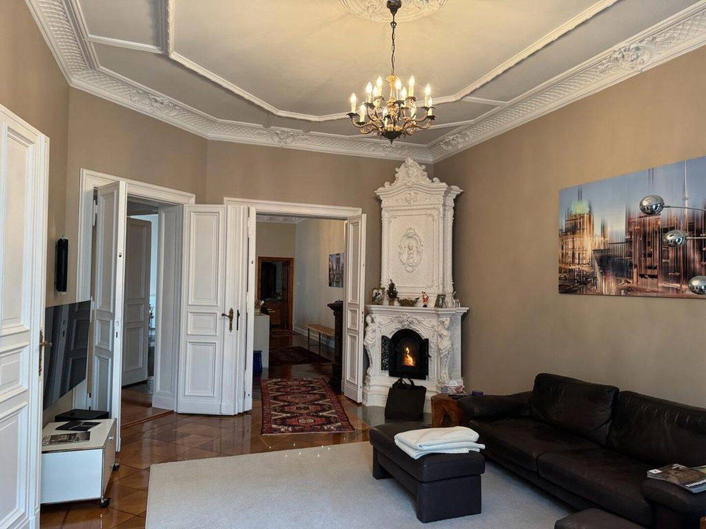 Repräsentative Altbauwohnung in zentraler Lage, 10965 Berlin (Friedrichshain-Kreuzberg Kreuzberg Neukölln Schöneberg Tempelhof)