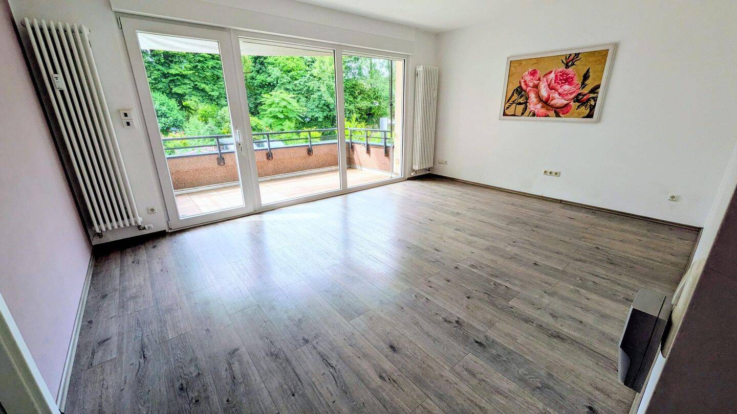 Moderne, gut aufgeteilte 3-Raum-Wohnung mit Balkon & TG-Stellplatz, 45468 Mülheim an der Ruhr (Eppinghofen Holthausen Mitte Mitte-Ost)