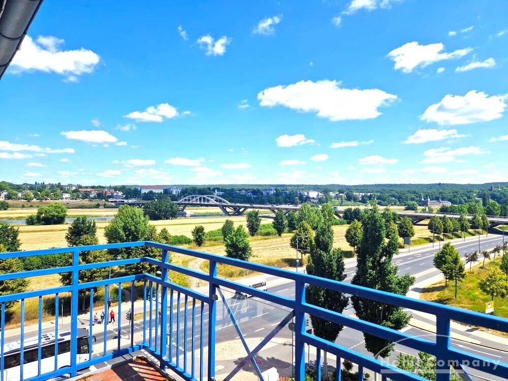26886 HomeCompany Dresden Möbliert/Furnished 3-Zimmer-Wohnung in Dresden-Johannstadt mit Balkon max. 4 Personen