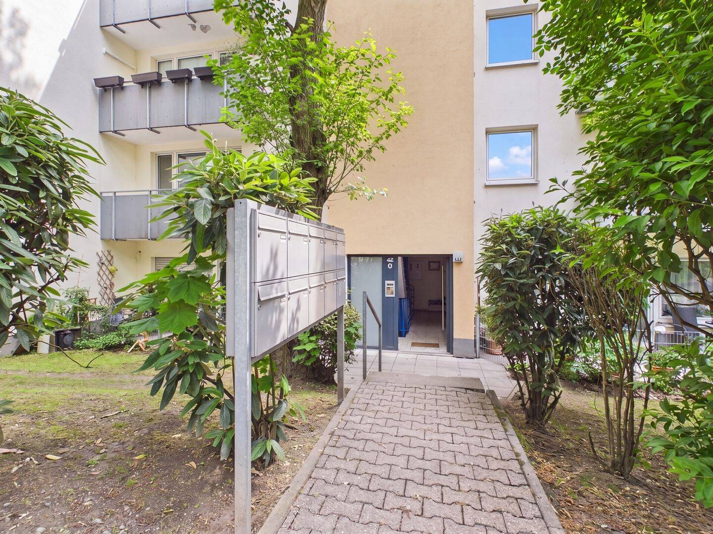Sanierte 2-Zimmer-Eigentumswohnung mit Terrasse in Königstein, 61462 Königstein im Taunus