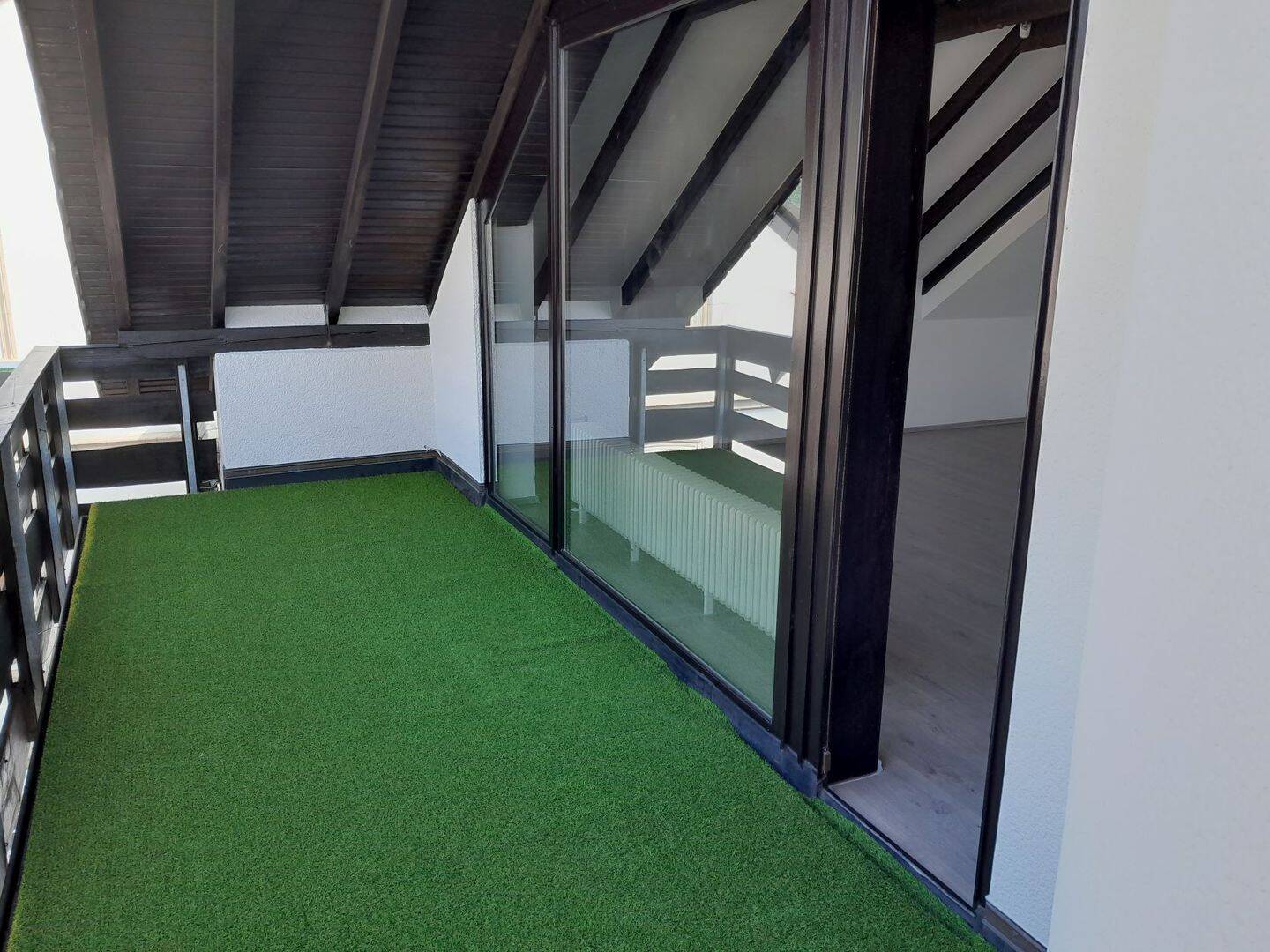 Attraktive Dachgeschosswohnung mit großem Südbalkon in zentraler Lage von Plettenberg, 58840 Plettenberg
