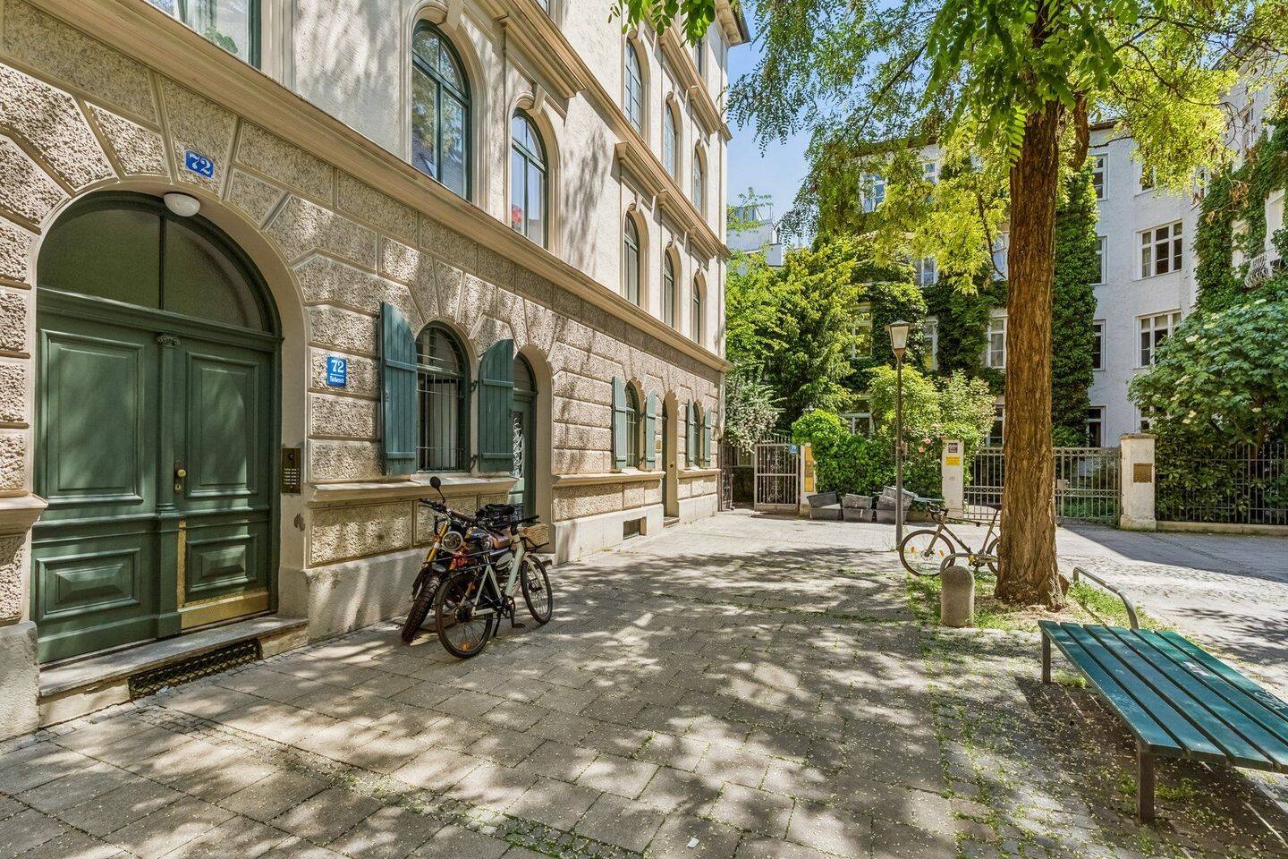 Lichtdurchflutetes Dachgeschossjuwel im Herzen der Maxvorstadt, 80799 München (Maxvorstadt Schwabing-Freimann Schwabing-West)