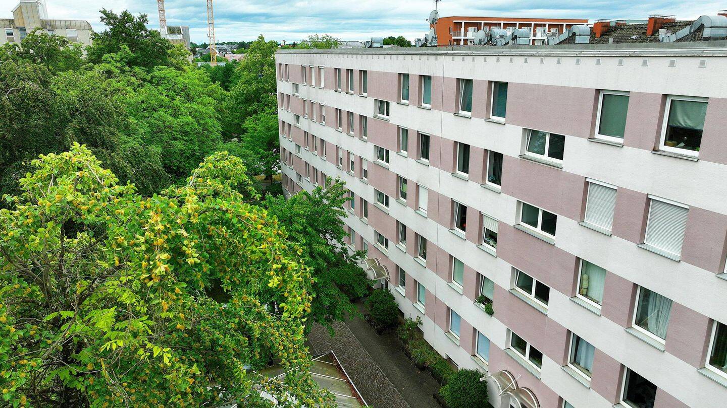 Sanierungsbedürftige 2,5-Zimmer-Wohnung mit Loggia, TG-Stellplatz inklusive – München-Laim!, 80687 München (Laim Pasing-Obermenzing)