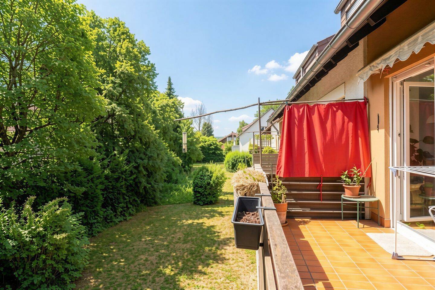 Drei-Zimmer-Wohnung mit Balkon in ruhiger Lage von S-Sonnneberg, 70597 Stuttgart (Degerloch Hoffeld Kaltental Möhringen Sonnenberg)
