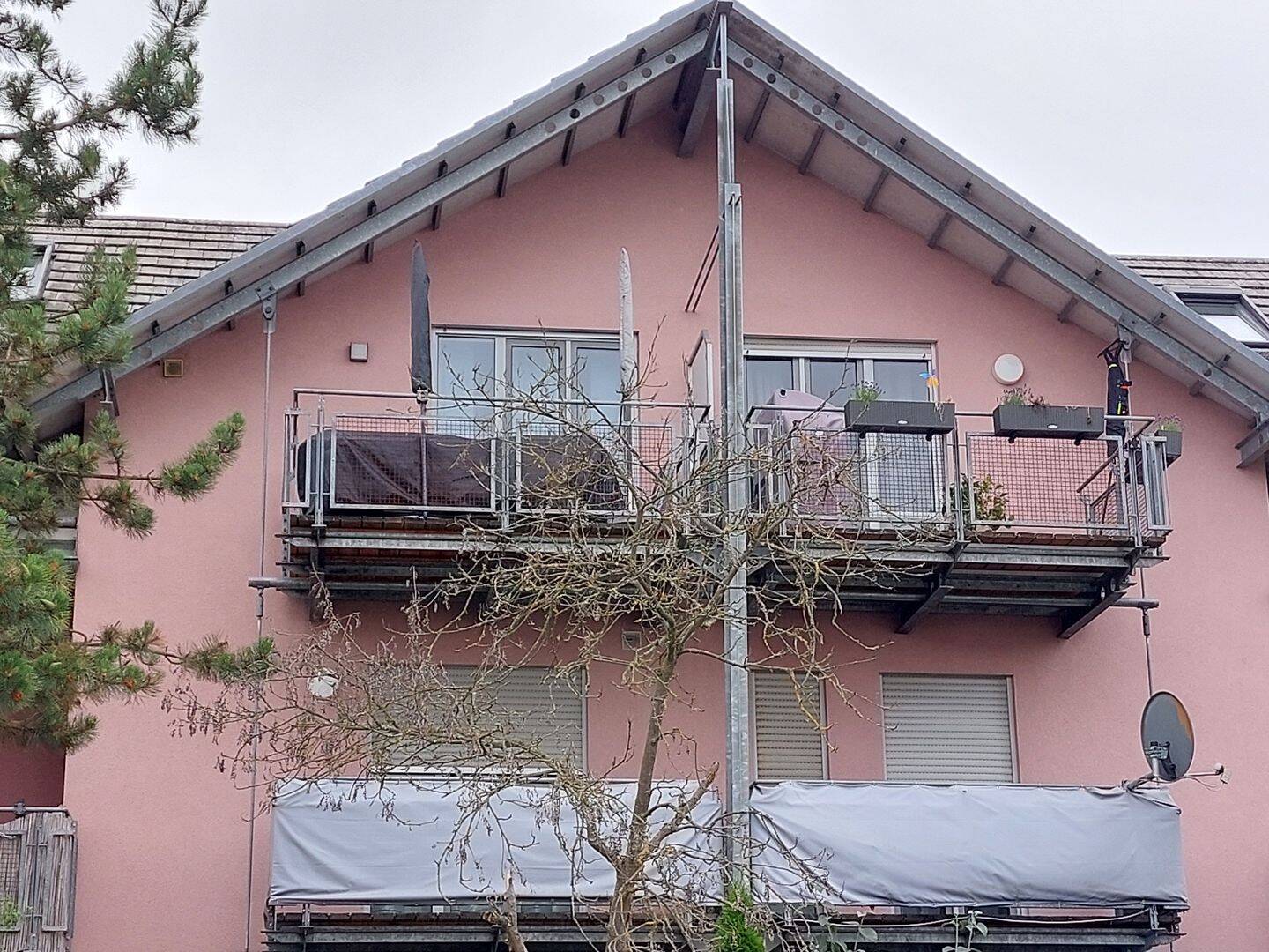 Ein Schmuckstück***Wunderschöne 3,5 Zimmerwohnung mit EBK und Gemeinschaftsgarten ***, 91315 Höchstadt a.d. Aisch