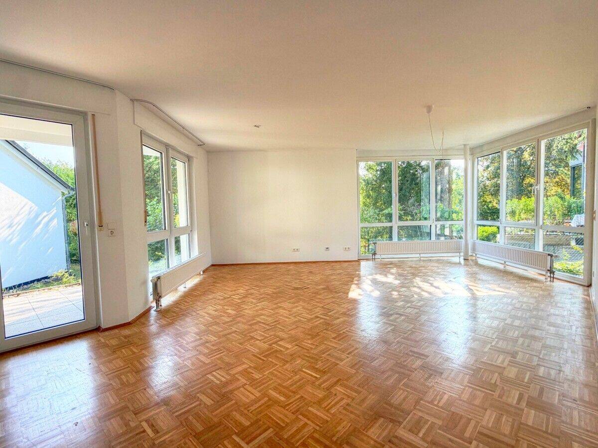 3-Zimmer-Erdgeschosswohnung mit zwei Terrassen im Grünen, 61476 Kronberg im Taunus