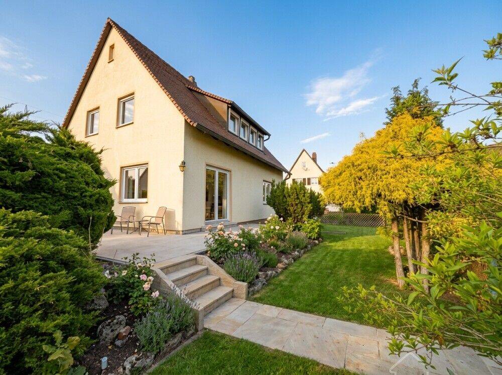 Stein-Unterweiherbuch Haus für Handwerker günstig kaufen statt hohe Mieten zahlen in bester Lage, 90547 Stein