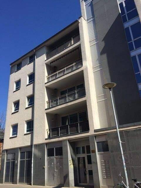 Sanierte 3-Zimmer Wohnung mit großem Balkon und Gäste-WC in Stadtfeld., 39108 Magdeburg (Altstadt Stadtfeld Ost)