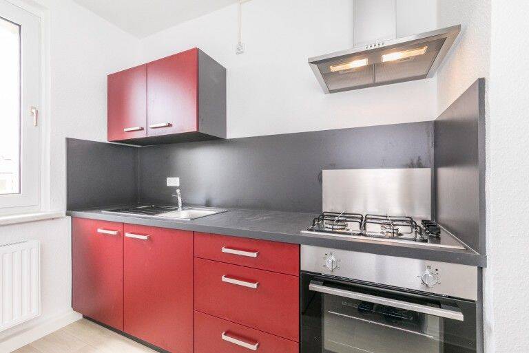 Dusche – Einbauküche für 439,00 €, 9126 Chemnitz (Altchemnitz Bernsdorf Gablenz Lutherviertel Sonnenberg)