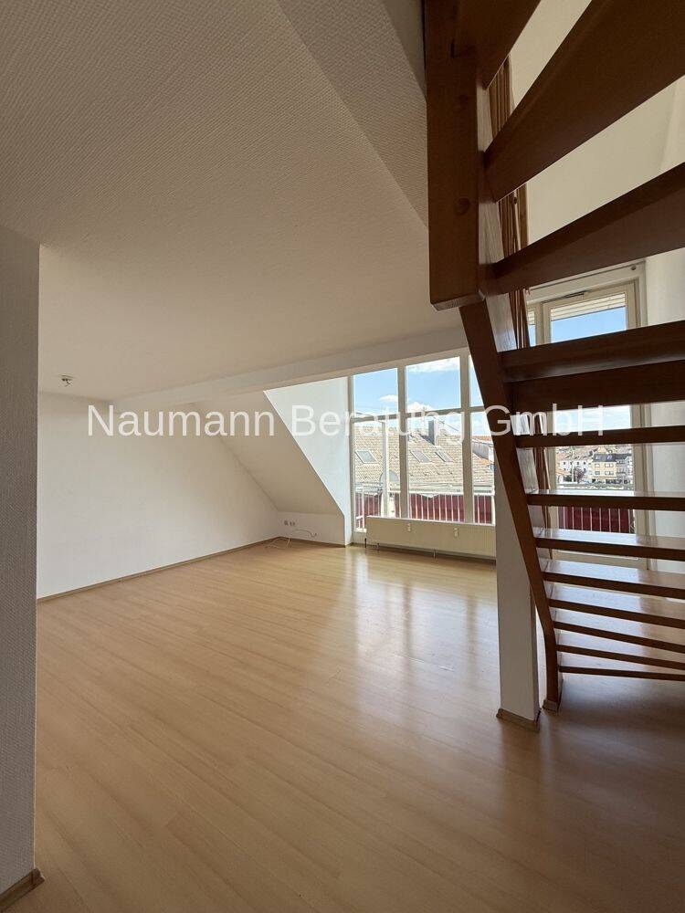 Helle Penthouse-Wohnung mitten in St. Wendel, 66606 St. Wendel (Sankt Wendel)
