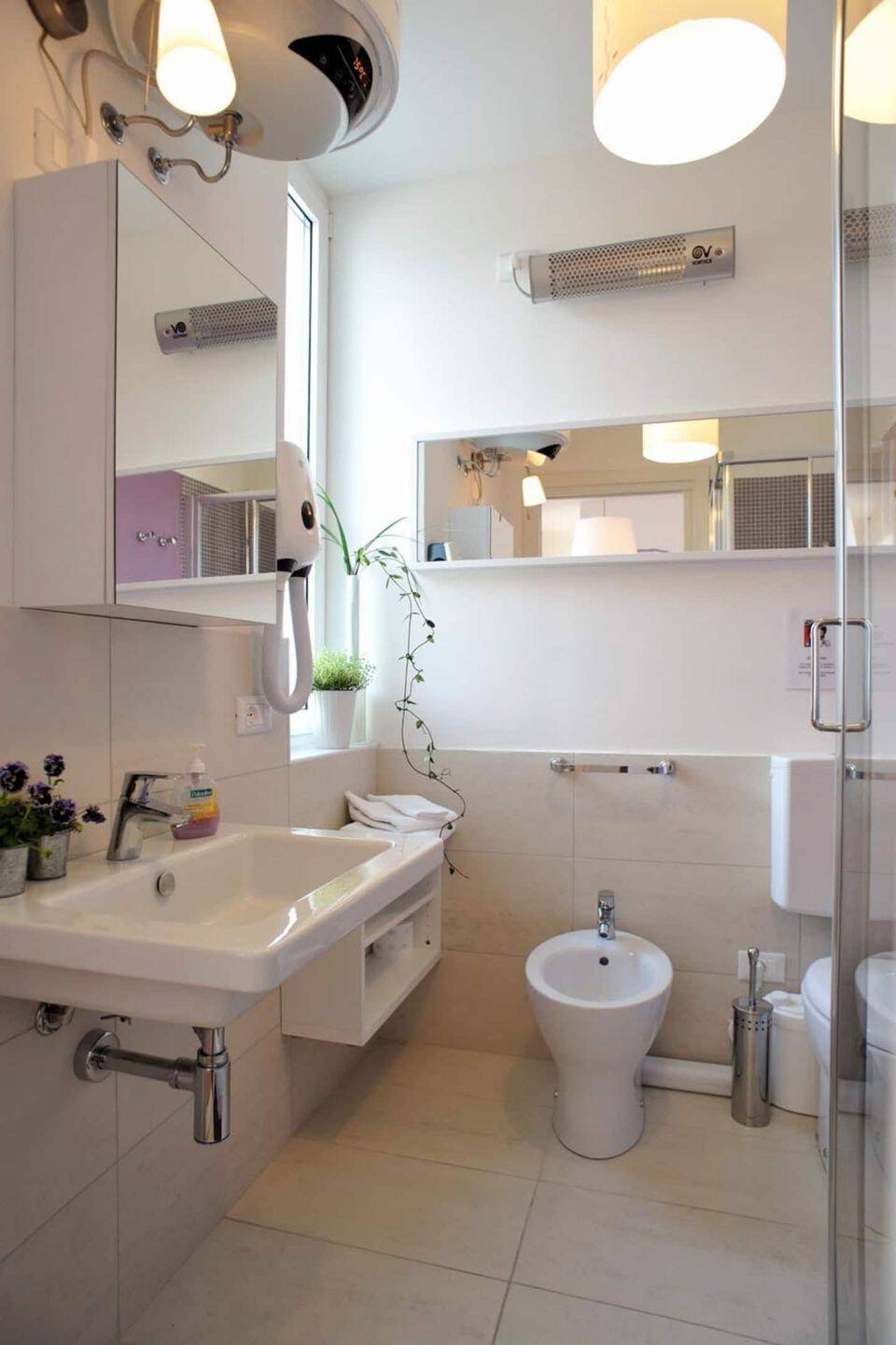 2-Zimmer-Wohnung mit Balkon und EBK in München-Milbertshofen-Am Hart, 80809 München (Milbertshofen-Am Hart Neuhausen-Nymphenburg Schwabing-West)