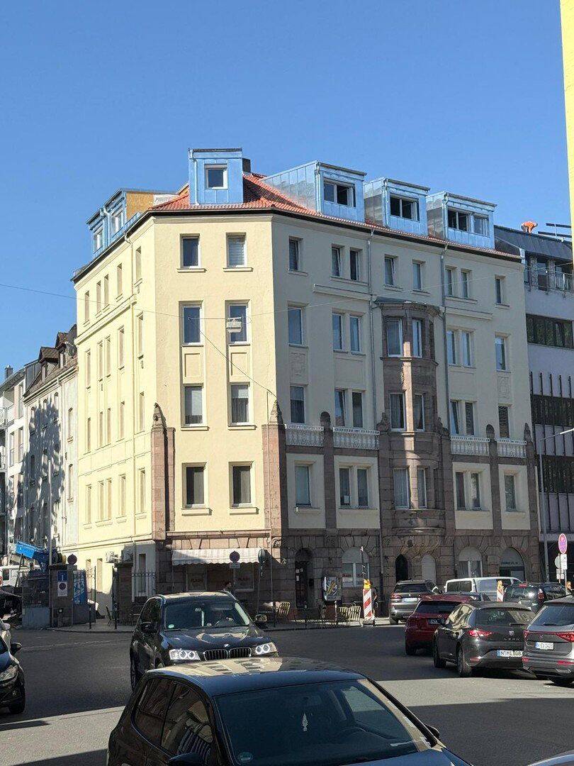 Erstbezug nach Sanierung! Helle 4 Zi.-DG-Whg. mit Balkon und Burgblick., 90443 Nürnberg