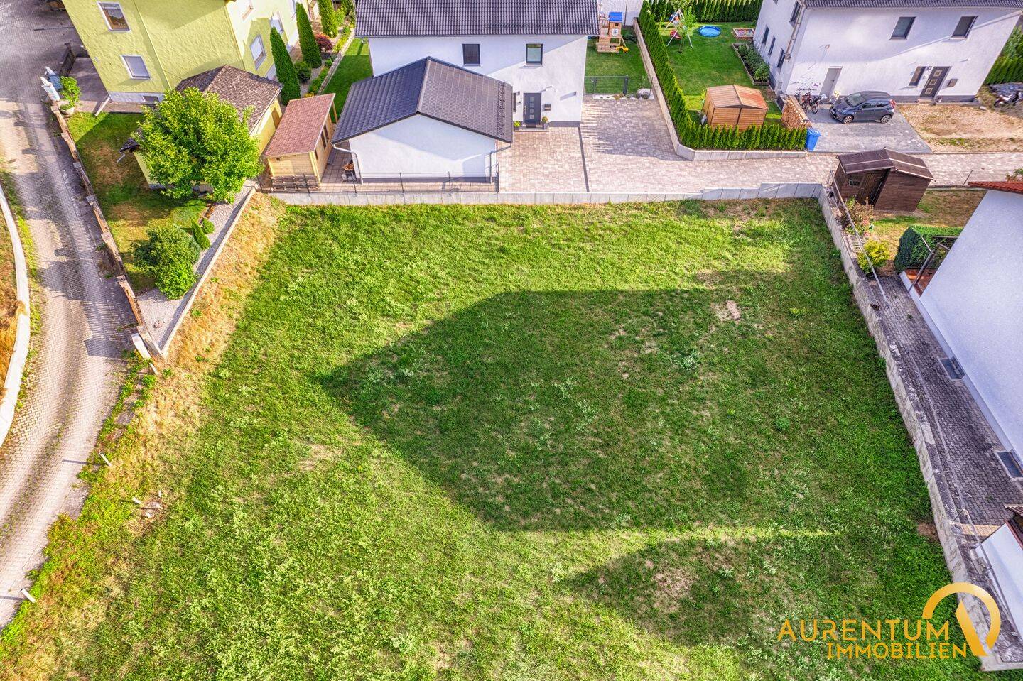 Attraktives Grundstück (ca. 820 m²) ohne Baupflicht in beliebter Wohngegend – voll erschlossen, 84048 Mainburg