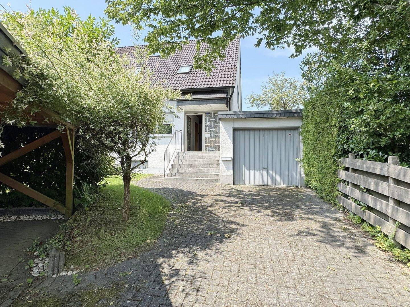 Overath-Marialinden: Einfamilienhaus in guter Wohnlage, 51491 Overath