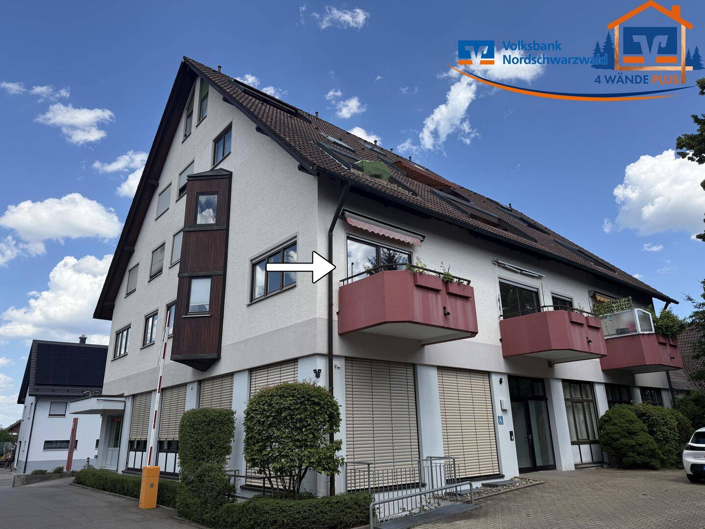 4,5 Zimmer-Wohnung mit Balkon und Garage, 72290 Loßburg