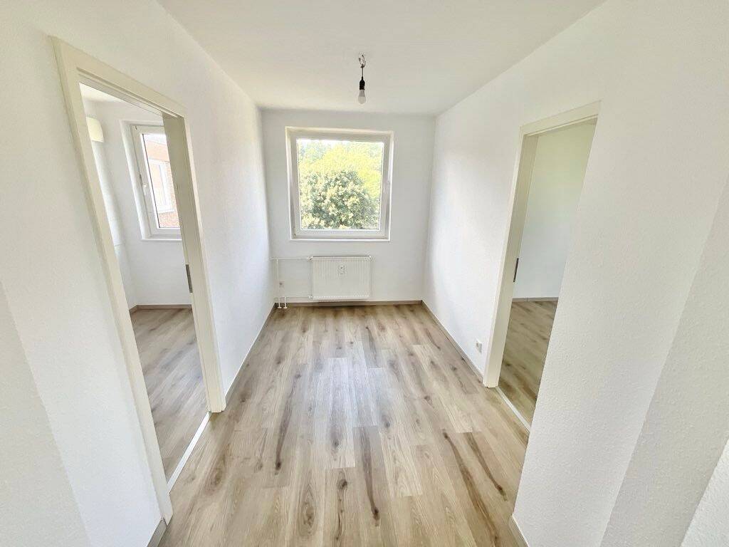 Helle 2-Zimmer-Wohnung mit Balkon, frisch renoviert!, 45279 Essen (Freisenbruch Horst)