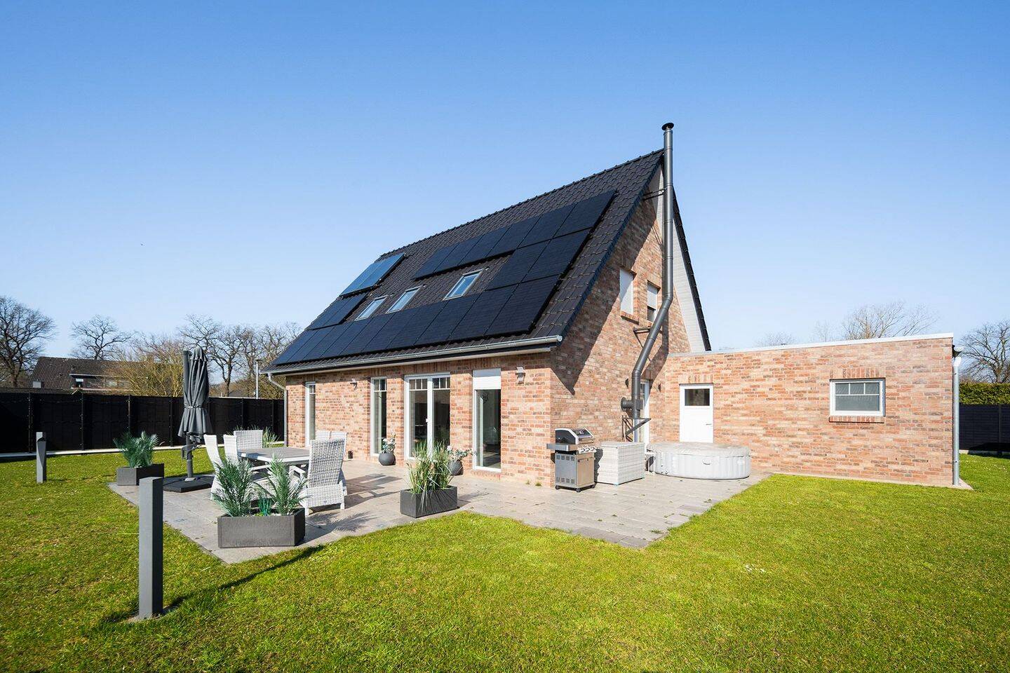 Gegen steigende Strompreise: Fast autark durch innovativen Solarzaun. Ein besonders Einfamilienhaus, 27616 Beverstedt