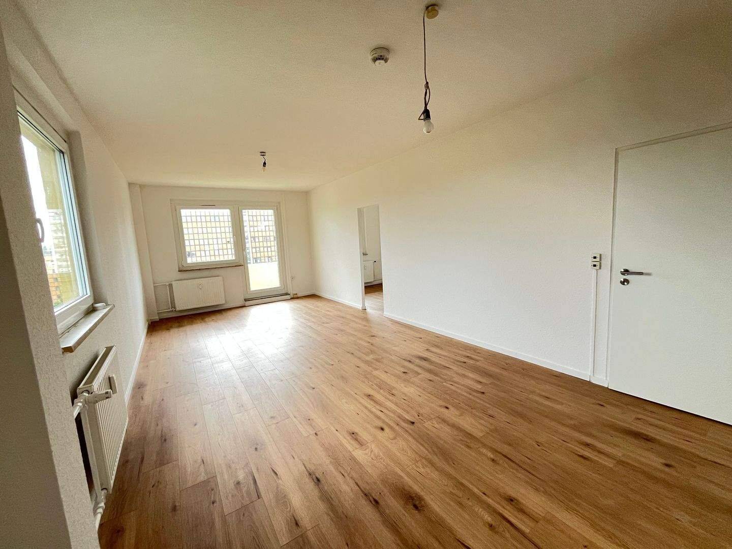 Gemütliche 3-Zimmer-Wohnung mit Balkon in Zwickau, Pölbitz – 8058 Zwickau – Bild 1 von 1