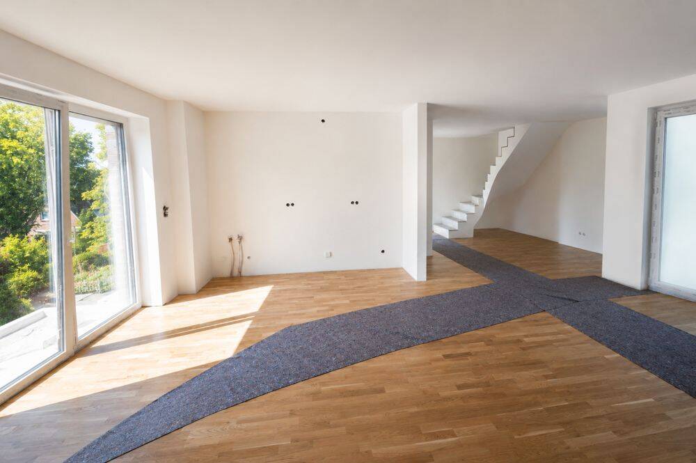 Exklusive Maisonettewohnung im Dachgeschoss mit Spitzboden, Balkon und Loggia