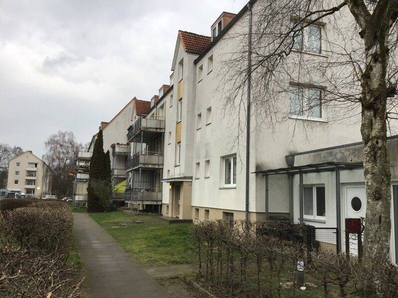 Umfassend renovierte 2,50-Zimmer-Wohnung mit Balkon, 23566 Lübeck (Sankt Gertrud Sankt Jürgen)