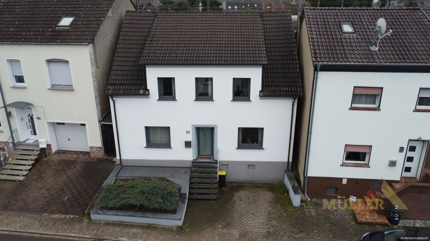 Schickes Einfamilienhaus mit 6 ZKB und Garten zu verkaufen, 66806 Ensdorf
