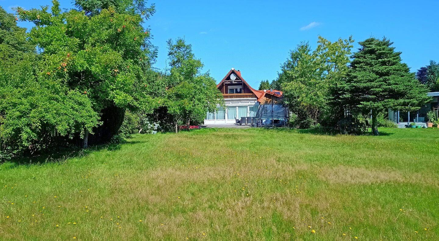 Herrliches Baugrundstück für eine DHH in familienfreundlicher Lage, 22159 Hamburg (Wandsbek Bramfeld Farmsen-Berne Sasel Tonndorf)