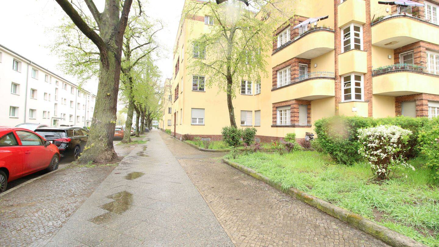 image-72618524