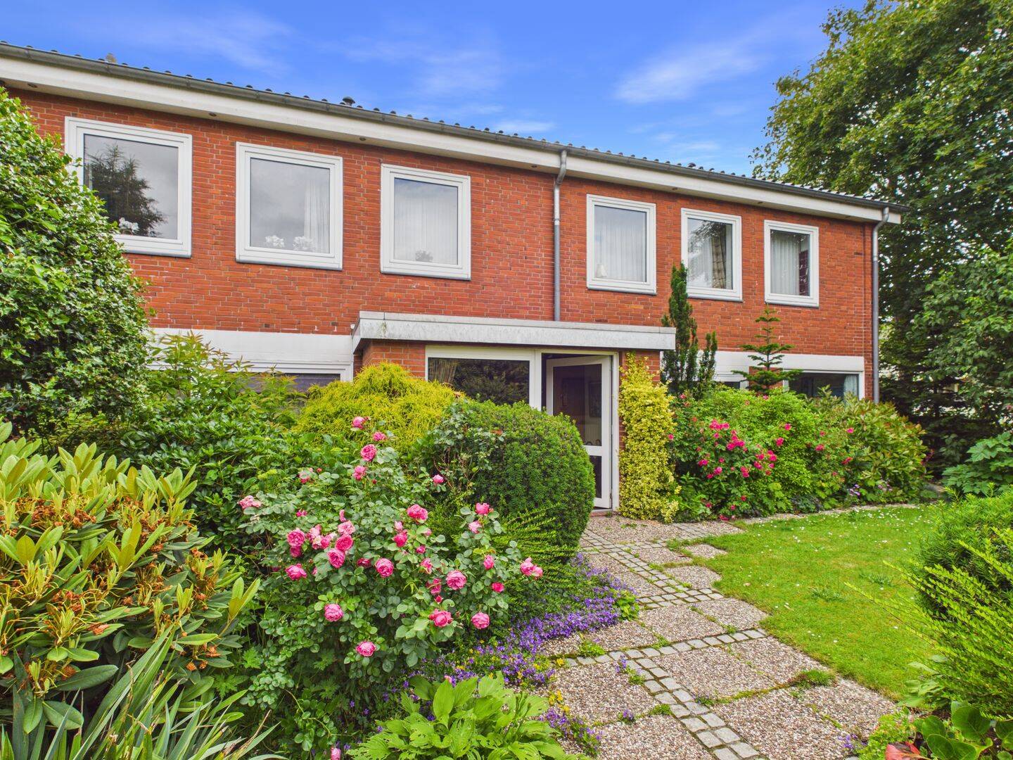 Familienfreundliches Reihenhaus mit Garten und viel Platz zum Wohlfühlen, 28259 Bremen (Grolland Kirchhuchting Mittelshuchting Sodenmatt)