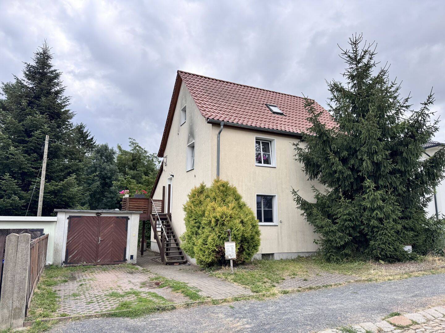 „Investment“ Kleines Mehrfamilienhaus in Dresden-Cossebaude, 1156 Dresden