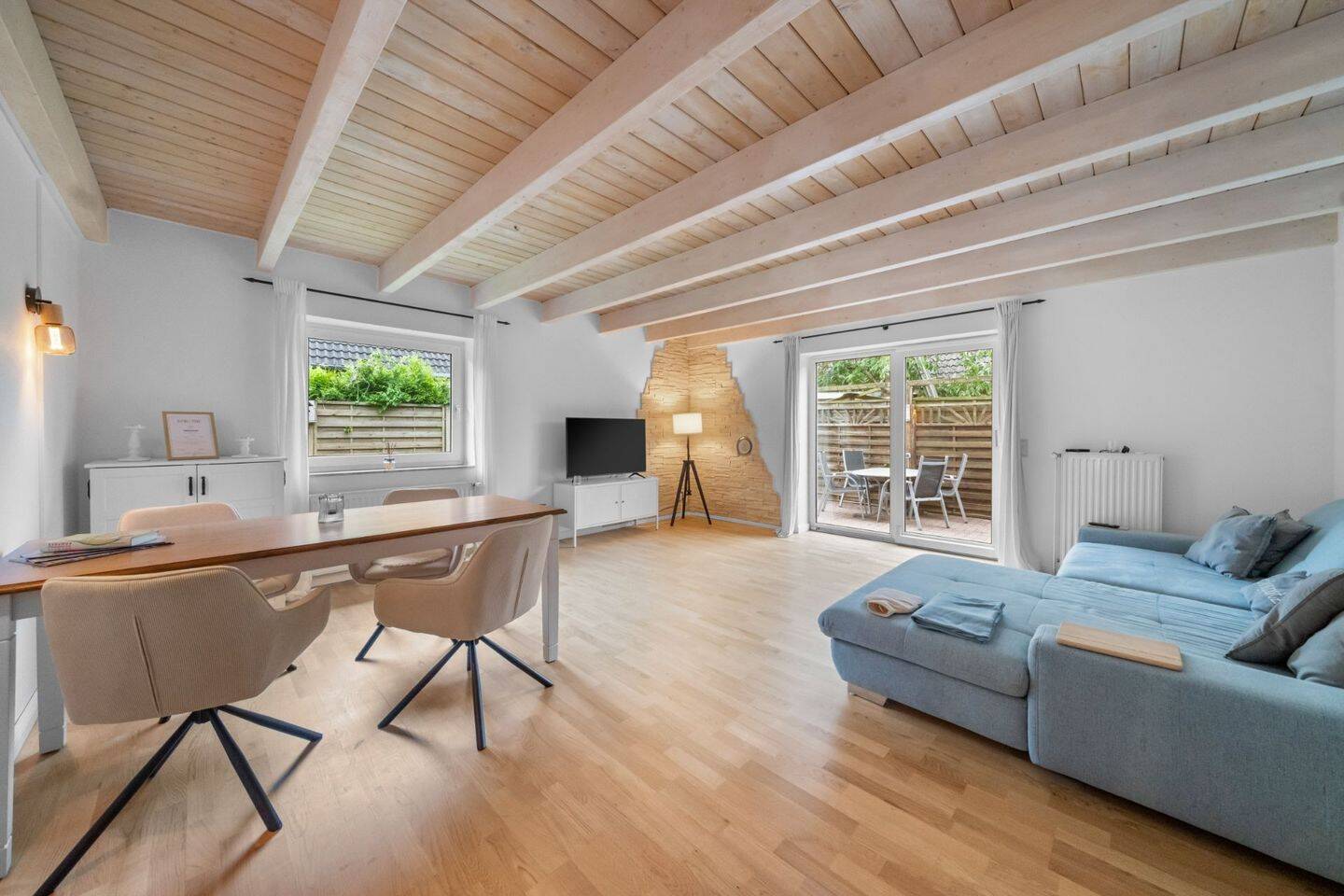 Modernes Reihenendhaus im Landhausstil im Herzen von Schafflund, 24980 Hörup