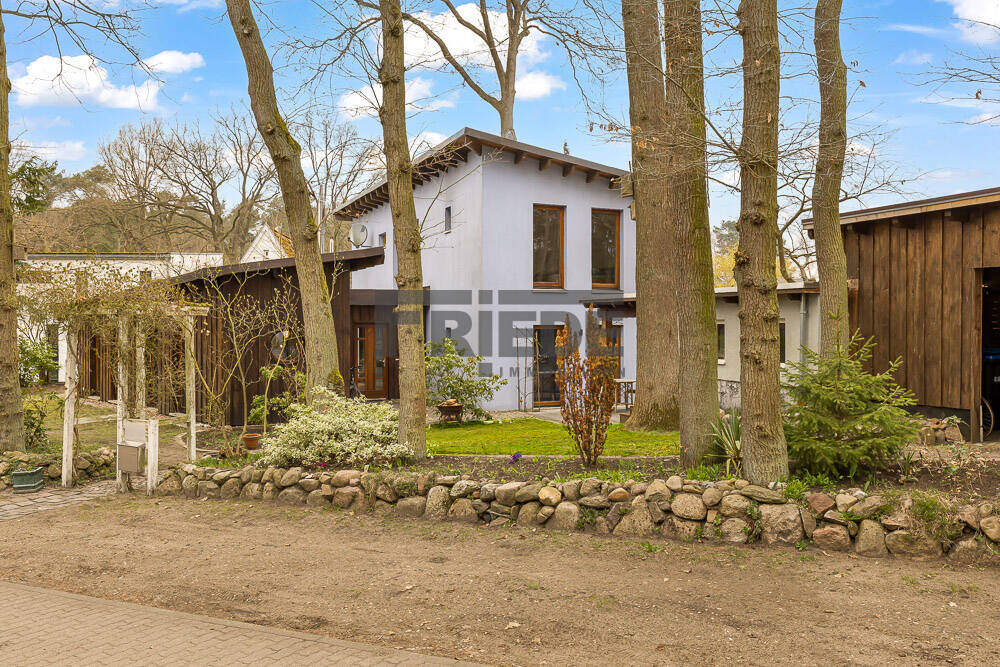 Besonderes Architektenhaus mit idyllischem Garten & separatem Wellnessbereich!, 21357 Barum